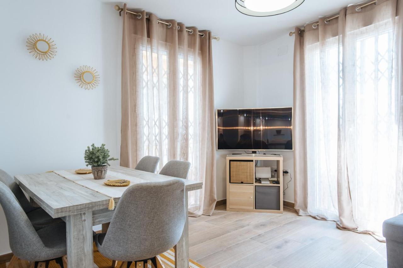 El Apartamento Del Reloj De Sol Sewilla Zewnętrze zdjęcie